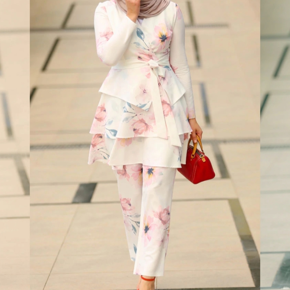 Anna Hariri Flower Power set